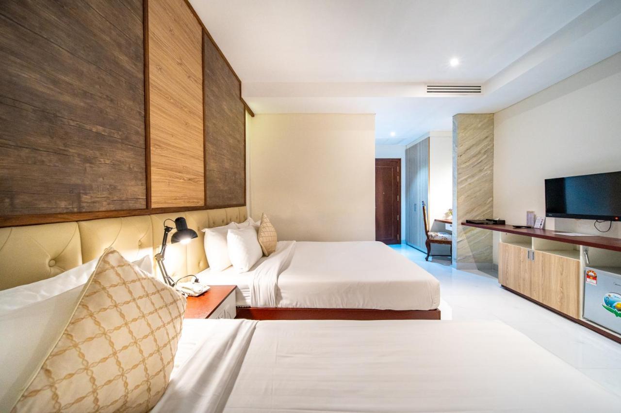 Lcs Hotel & Apartment Phnom Penh Exteriör bild