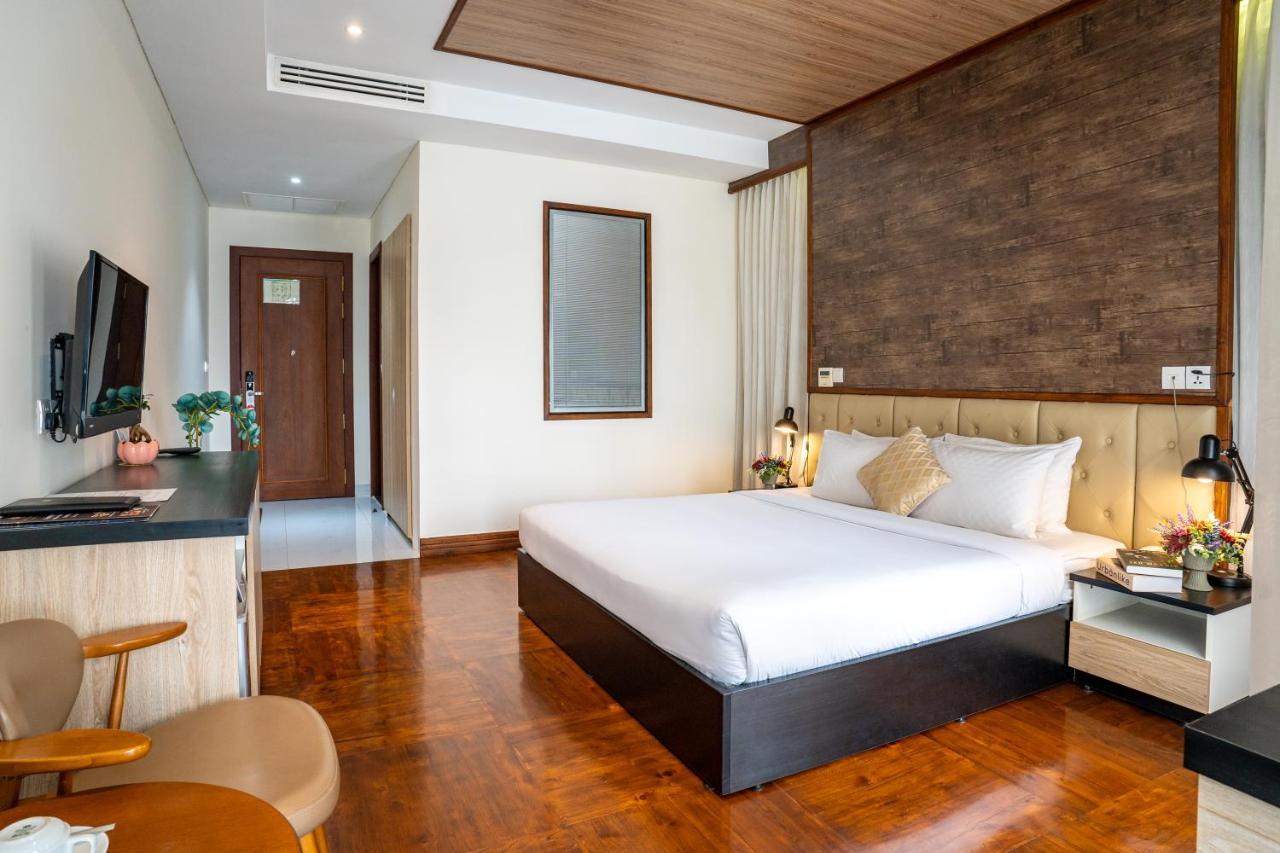 Lcs Hotel & Apartment Phnom Penh Exteriör bild