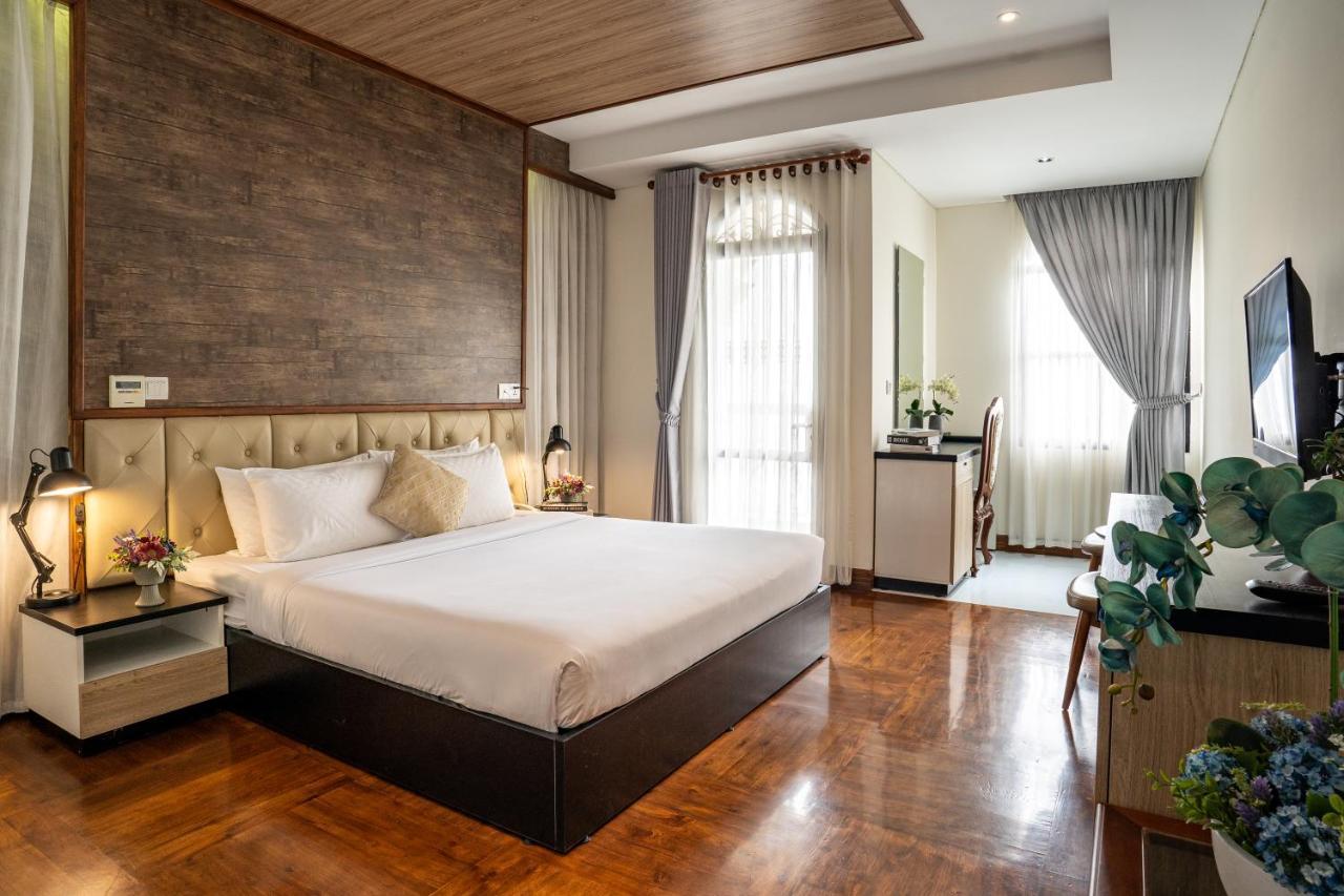 Lcs Hotel & Apartment Phnom Penh Exteriör bild