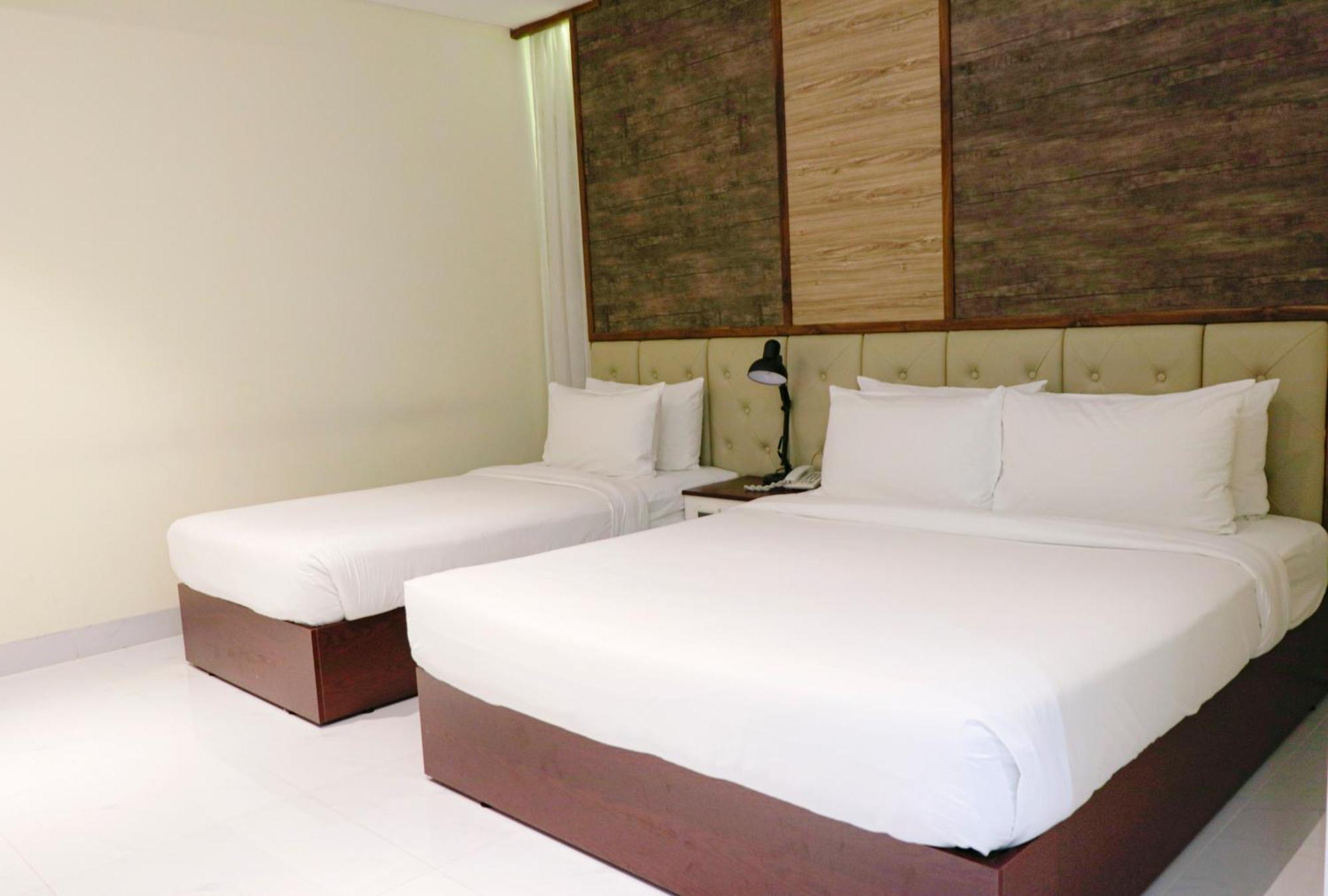 Lcs Hotel & Apartment Phnom Penh Exteriör bild